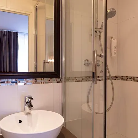 Hotel Apolonia Montmartre, Sure Collection By Bw *